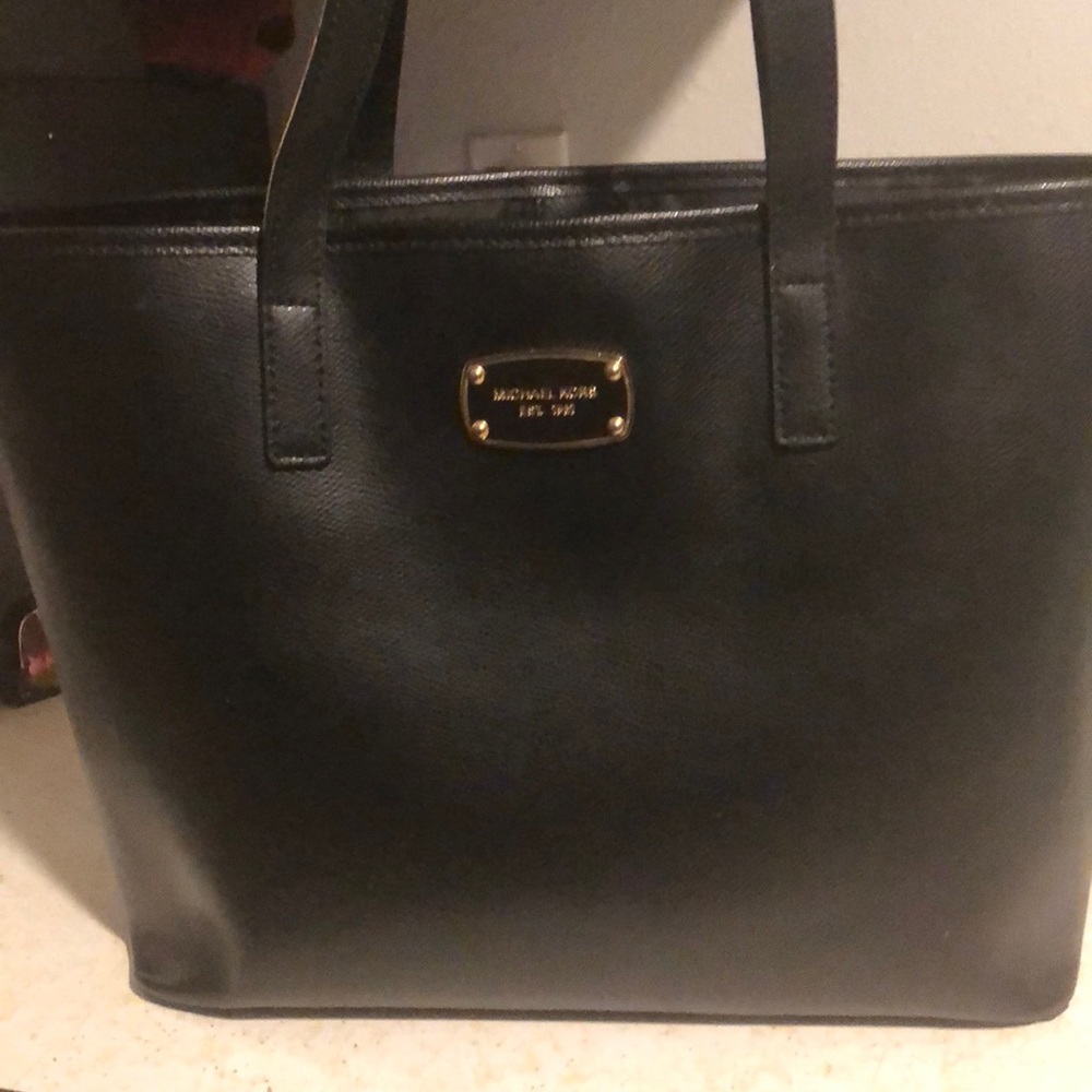 Michael kohl’s purse